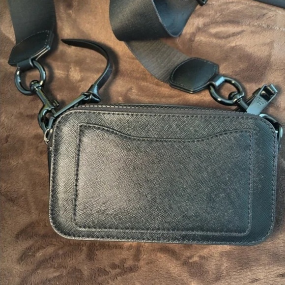 Authentic Marc Jacobs Camera Bag - Picture 4 of 10